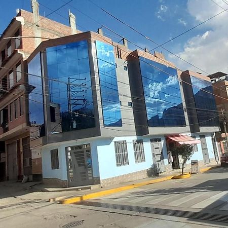 Отель Hostal Pura Casta Каруас Экстерьер фото